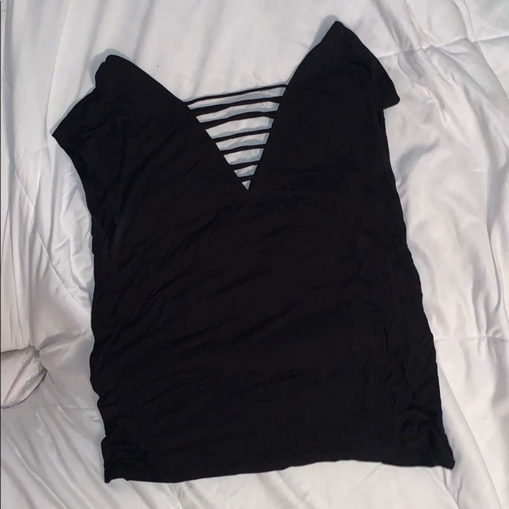 American Eagle black v neck top